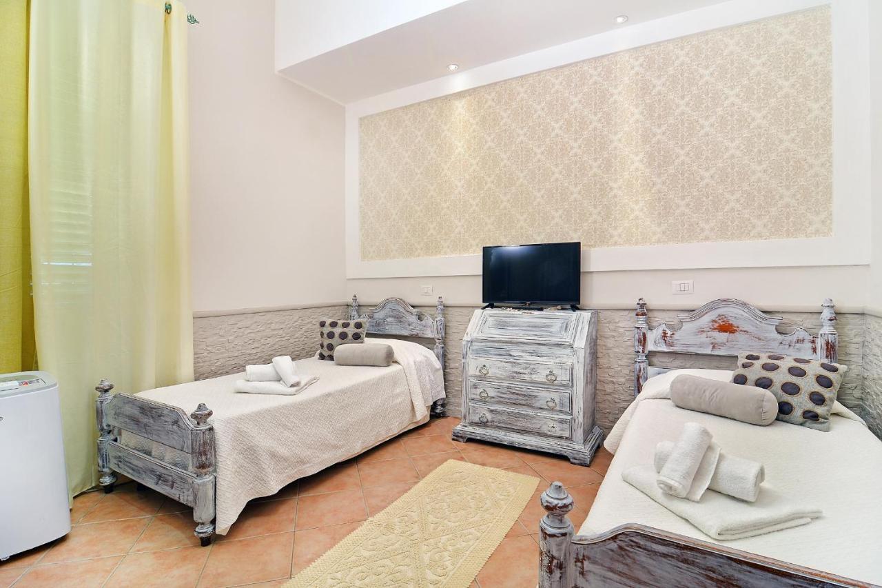 Sa Rocchitta House B&B Боса Экстерьер фото